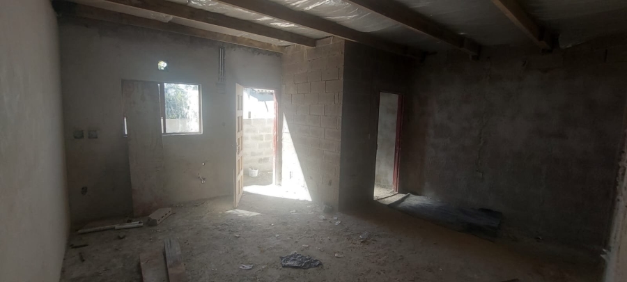 5 Bedroom Property for Sale in Palm Park Western Cape